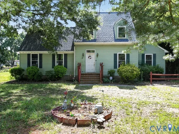 1994 Anderton Ln, Hayes, VA 23072
