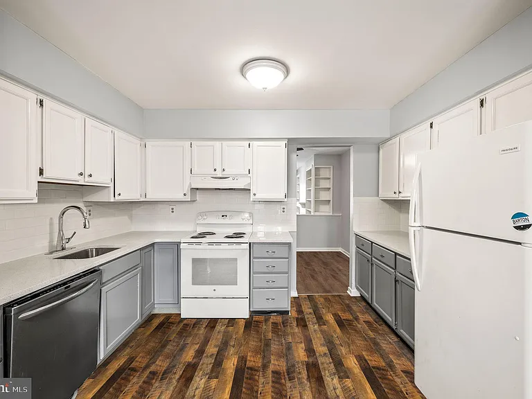 4204 Franklin Ct #4204 — Photo 4