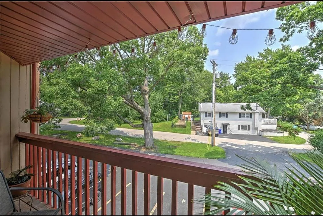 Building Photo - 203 Scenic Blvd #1-11