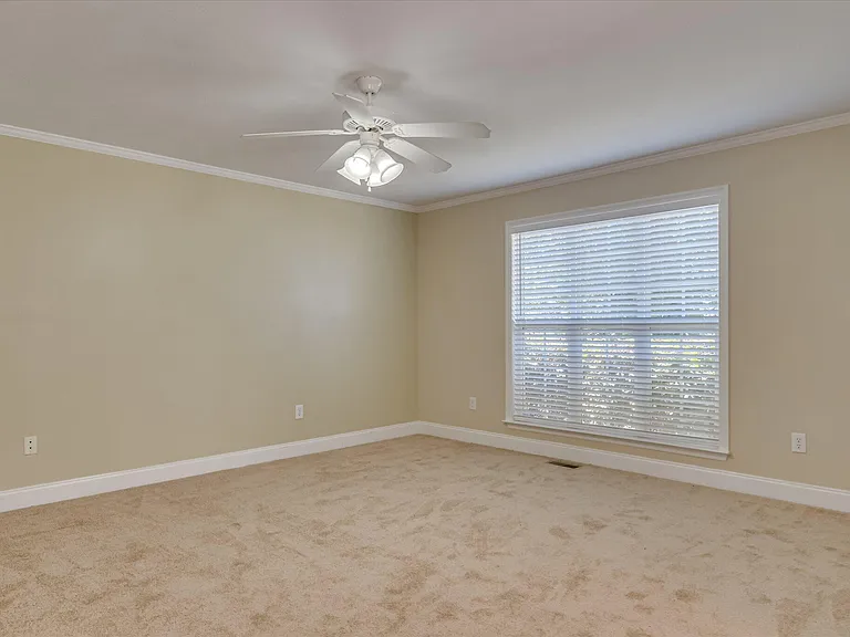 929 Sawbuck Way — Photo 7