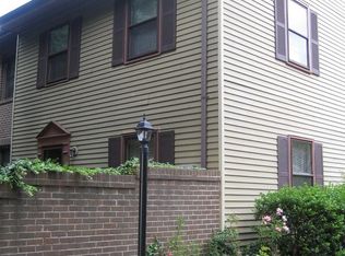 1101 N Stafford St, Arlington, VA 22201