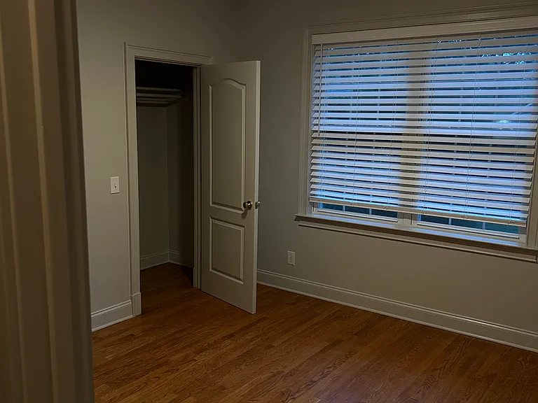 138 Florence St SW #3 — Photo 8
