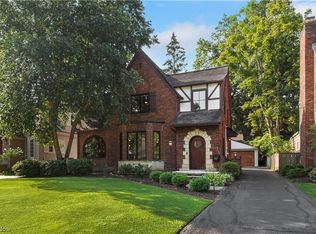 26823 Russell Rd, Bay Village, OH 44140