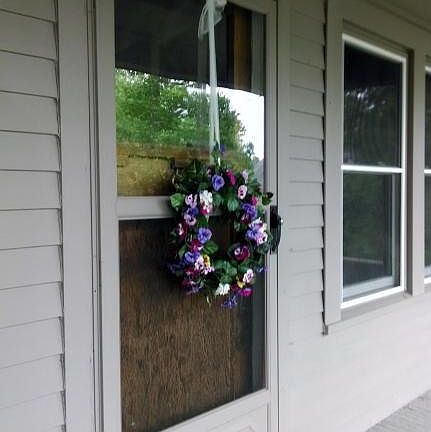 3rd image of 184 N Center St