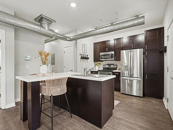 5th image of 600 Douglas St NW #612A