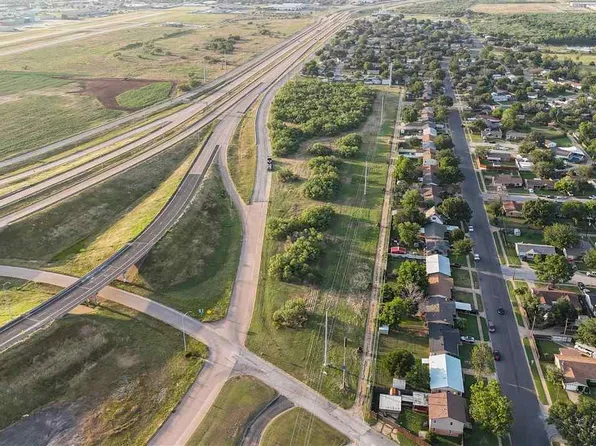 4901 Henry S Grace Fwy, Wichita Falls, TX 76302