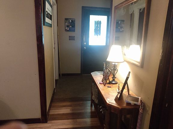 5th image of 644 Pond Circle Rd