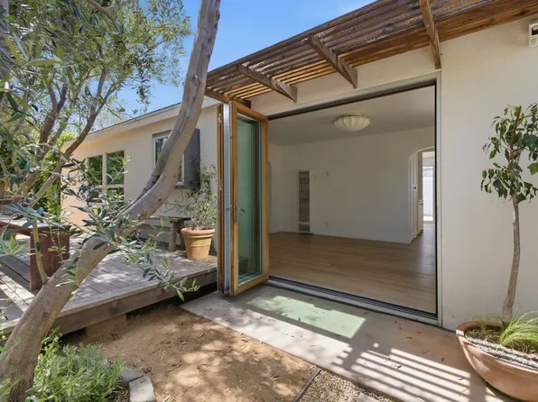 12935 Gilmore Ave, Los Angeles, CA 90066