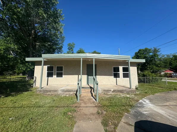 329 N Cherokee St, Catoosa, OK 74015