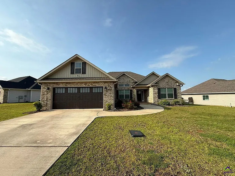 313 Creek Ridge Dr — Photo 1