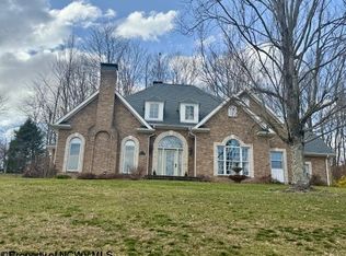 46 Juniper Ln, Bridgeport, WV 26330