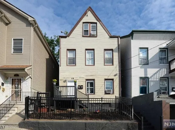 15 N 3Rd St, Paterson City, NJ 07522