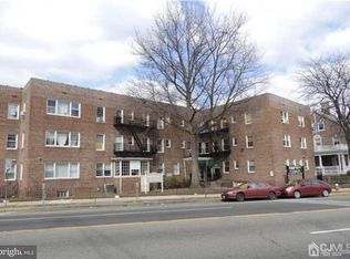 2615 Kennedy Blvd #203, Jersey City, NJ 07304