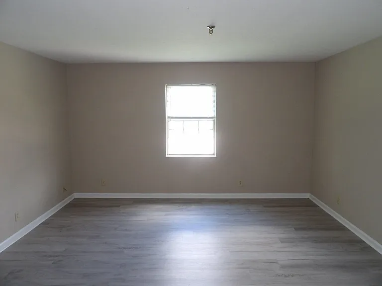 430 Harrodswood Rd #30 — Photo 14