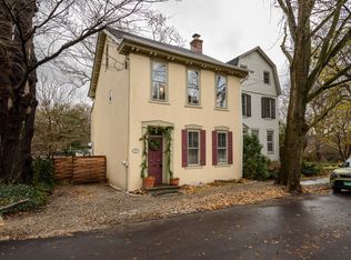 122 W Gravers Ln, Philadelphia, PA 19118