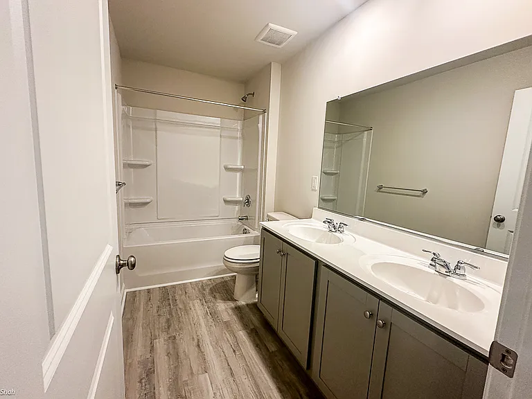 4044 Brians Ln — Photo 17
