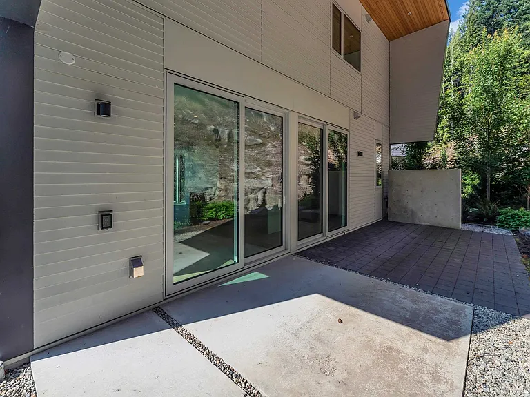 3317 Chippendale Rd — Photo 29