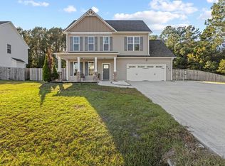 611 Winfall Dr, Holly Ridge, NC 28445
