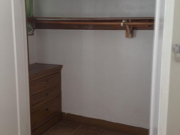 Large Walnut Close for 1st Bedroom