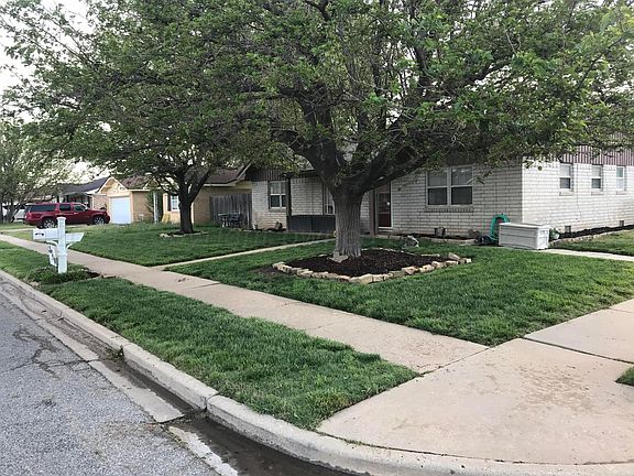 3rd image of 2100 Lynn St