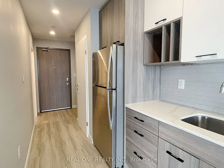 20 George St #2504 — Photo 34