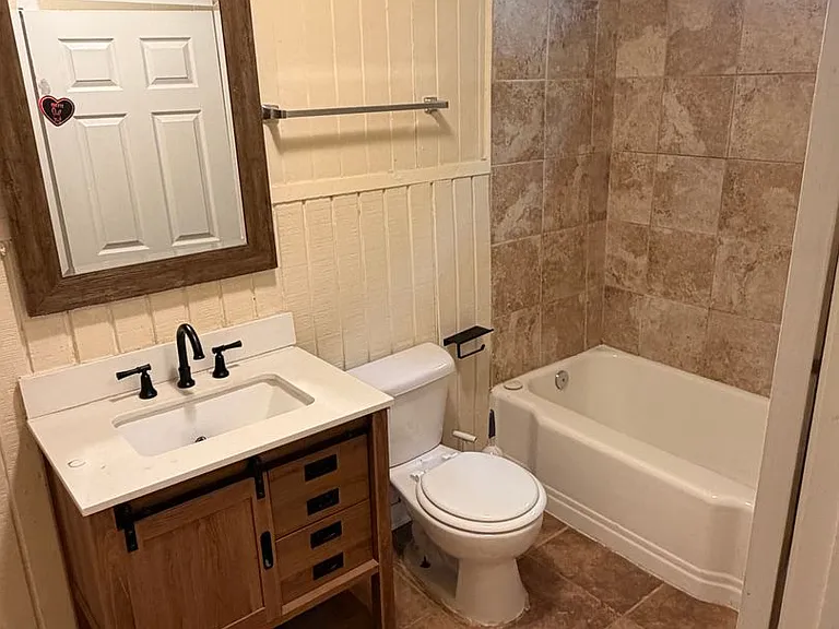 2909-2911 Orleans Ave #2909 — Photo 10