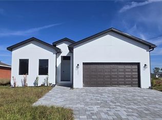 3405 W Gator Cir, Cape Coral, FL 33909