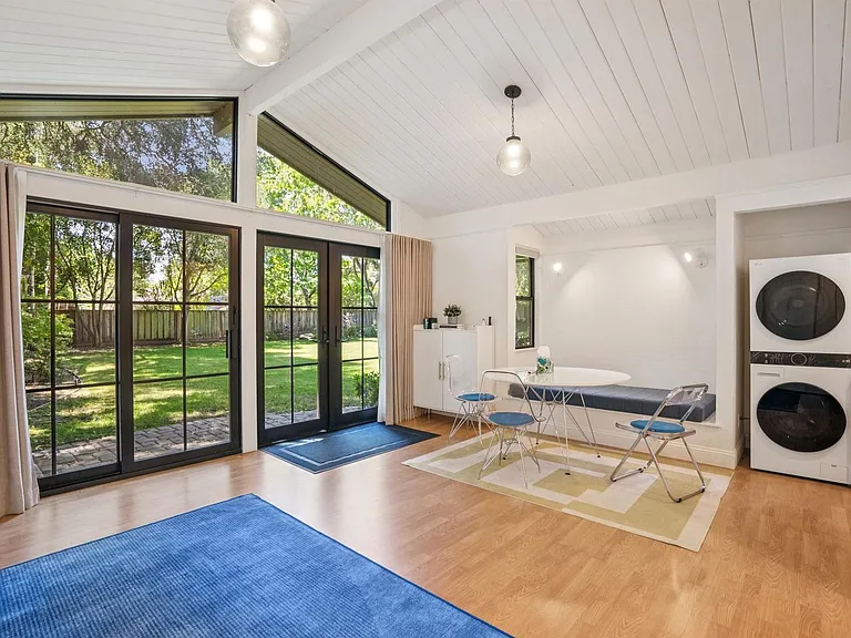 886 Berkeley Ave — Photo 17