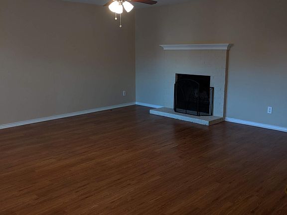 Fireplace/LR