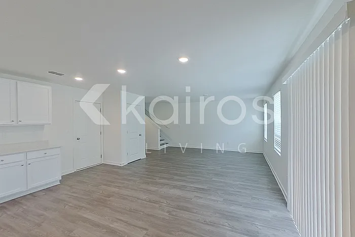 132 George Oxford Dr — Photo 6
