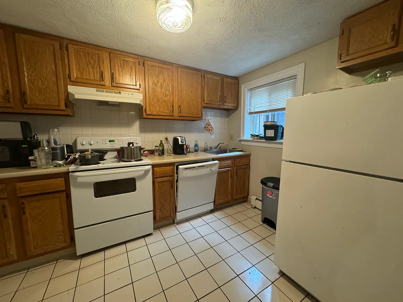 3 bed, 2.0 bath, $4,000 — Photo 4