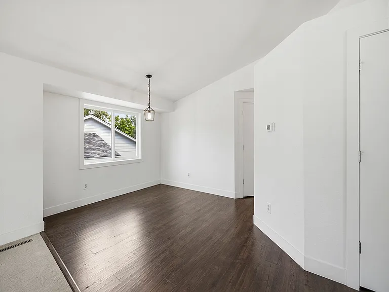 2742 Pampas Dr — Photo 4