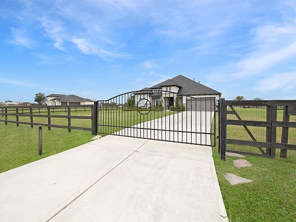 3rd image of 4119 Tankersley Cir