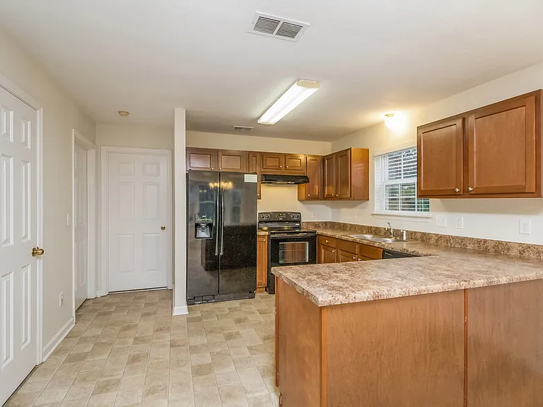 608 Birchbrook Ct — Photo 7