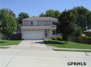 515 Wolfs St, Elkhorn, NE 68022