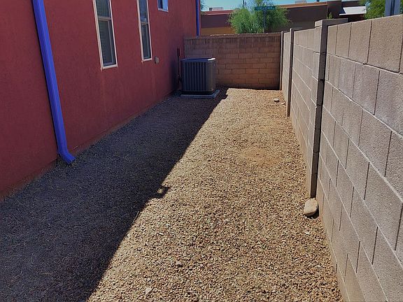 2nd image of 976 W Calle Estrella De Noche