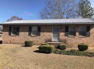 203 Cascade Cir, Dublin, GA 31021