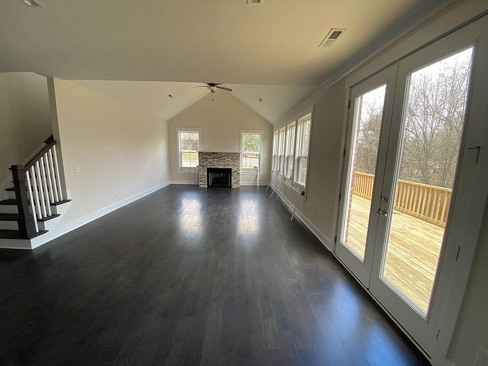 1st image of 200 Faraway Hills Dr