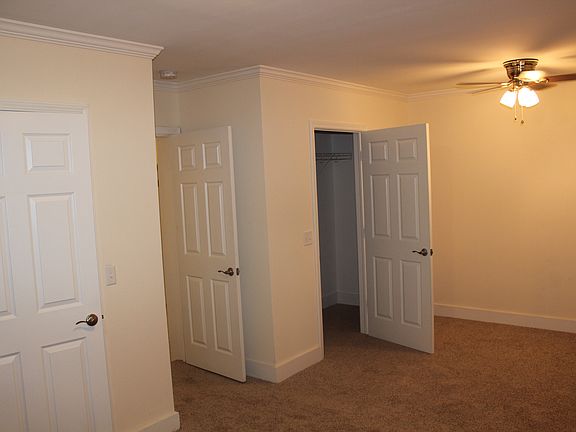 5th image of 122 Buffalo St