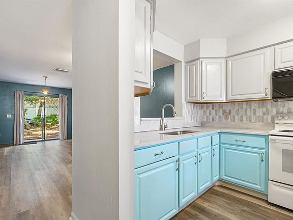 4th image of 6 Moultrie Creek Cir