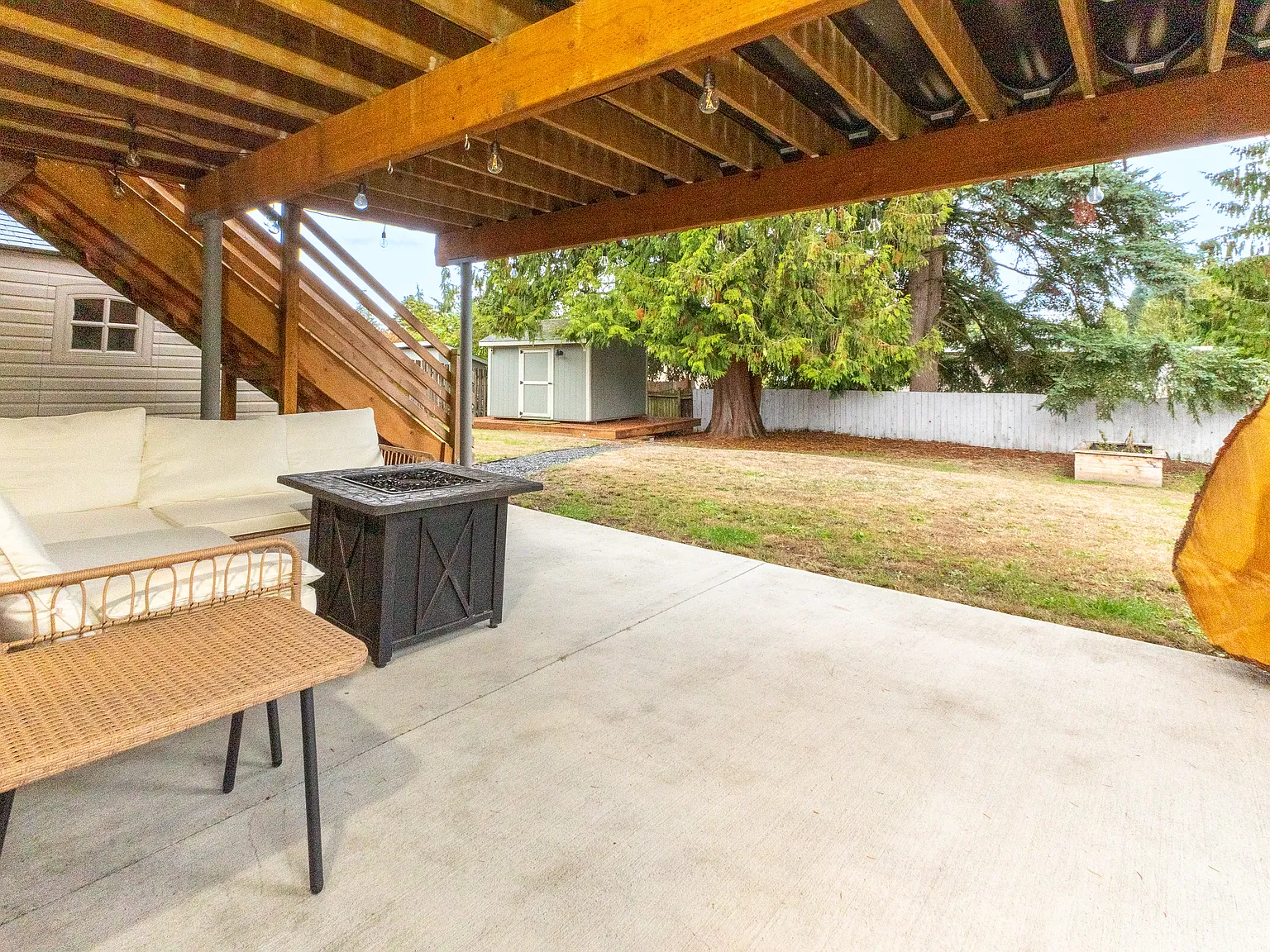 2 bed, 1330 sqft, $2,250 — Photo 1