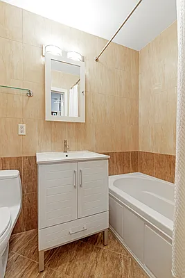 Rented by Compass | media 19