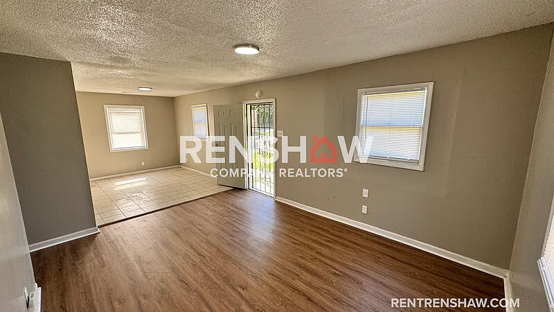 3 bed, 1.0 bath, 1092 sqft, $1,150 — Photo 3