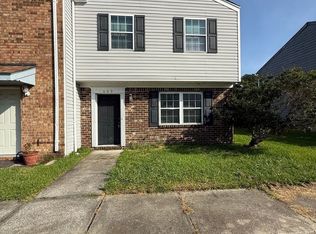 609 Myrtlewood Cir, Jacksonville, NC 28546