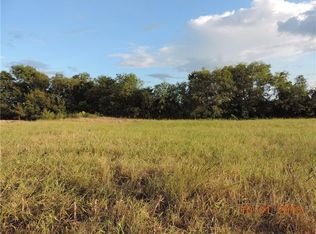 940 Old Thorndale Rd, Taylor, TX 76574