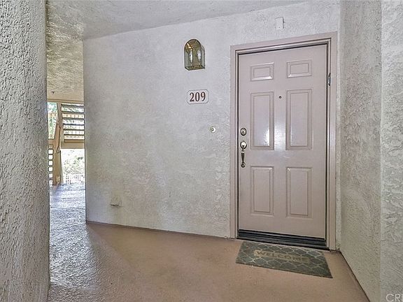 4th image of 631 Oak Run Trl Unit 209