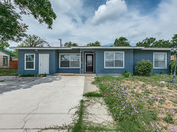 2nd image of 3115 HILLCREST DR