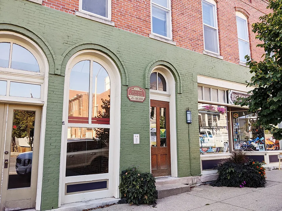 112.5 S College Ave