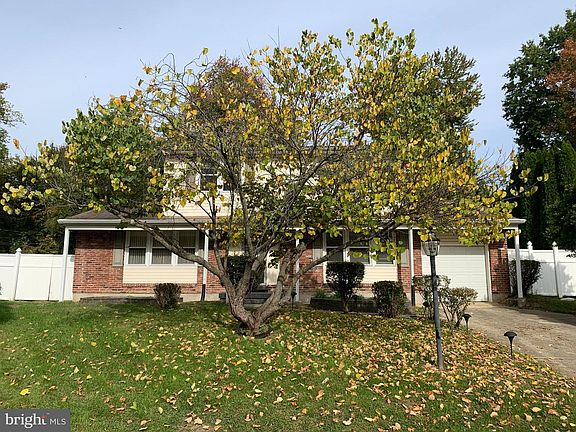 2nd image of 16 Andries Rd