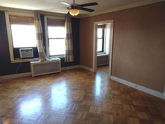 4th image of 2000 N Lincoln Park West Pkwy #809